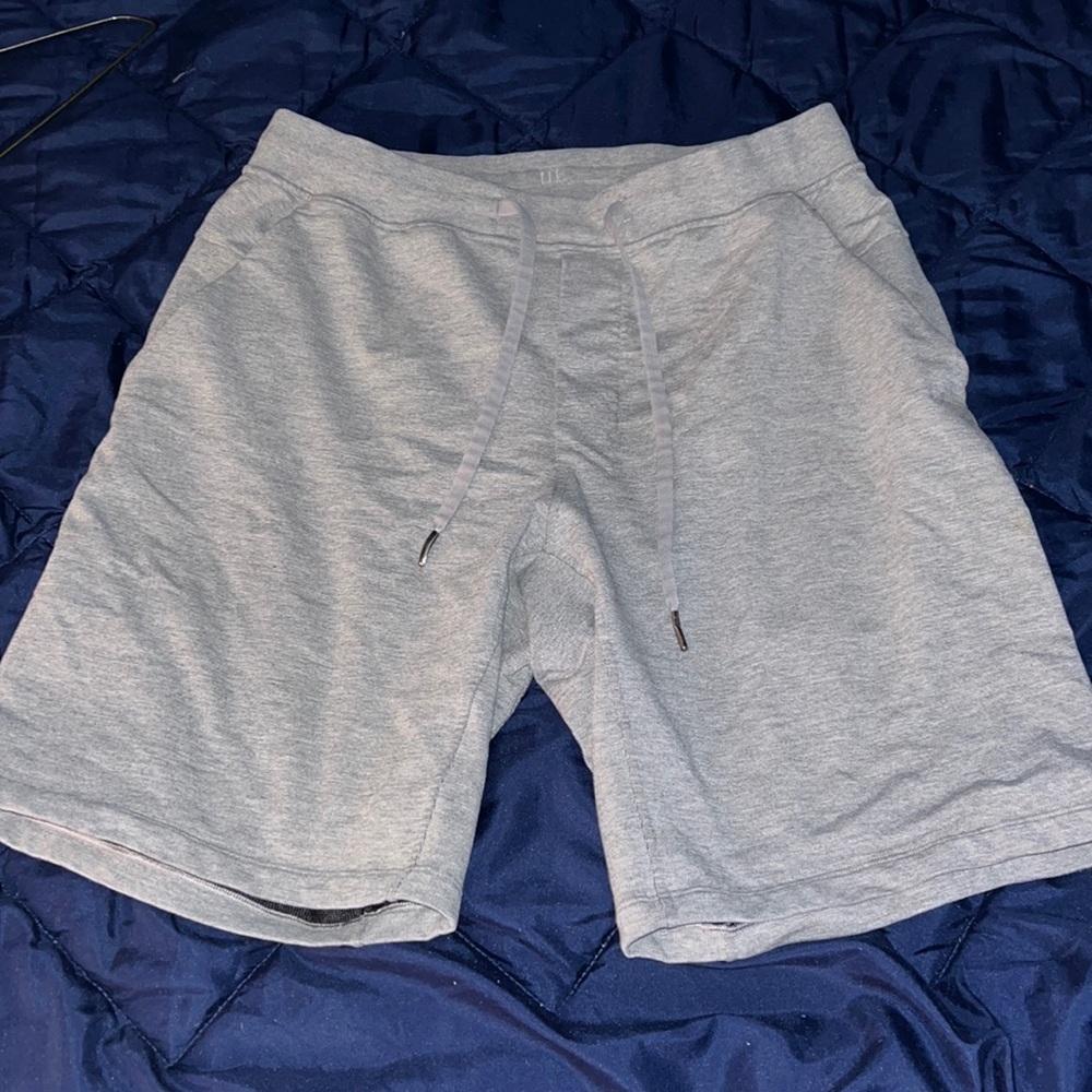 Lulu lemon mens sweat shorts